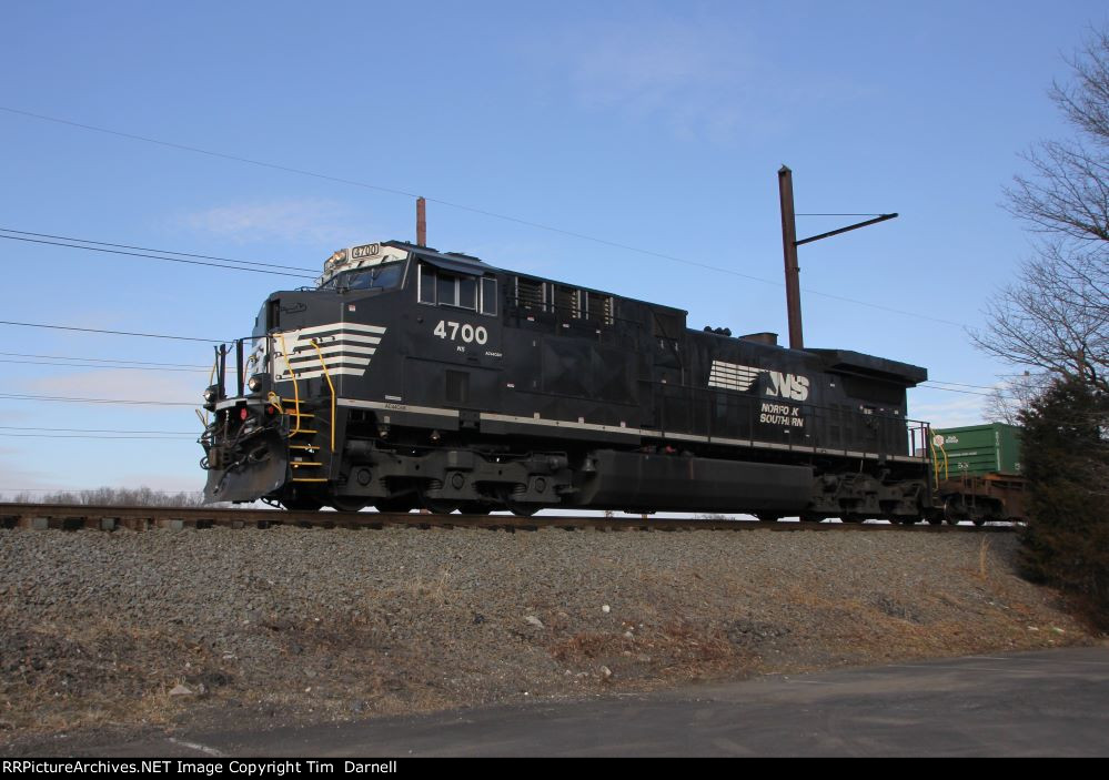 NS 4700 leads 231
